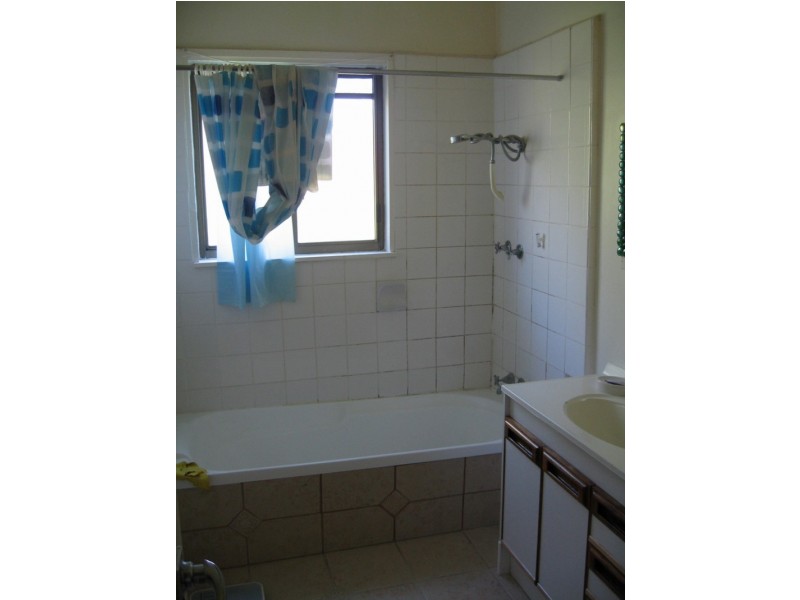 23 Harlington Street, Clayton VIC 3168