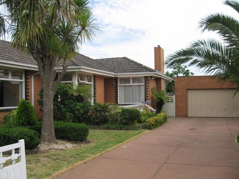 3 Bellerive Avenue, Mount Waverley VIC 3149