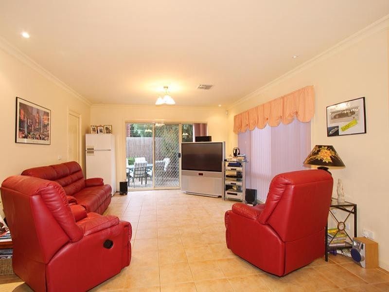 15 Argyle Close, Hughesdale VIC 3166