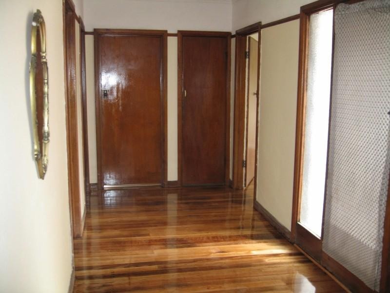 4 Harlington Street, Clayton VIC 3168