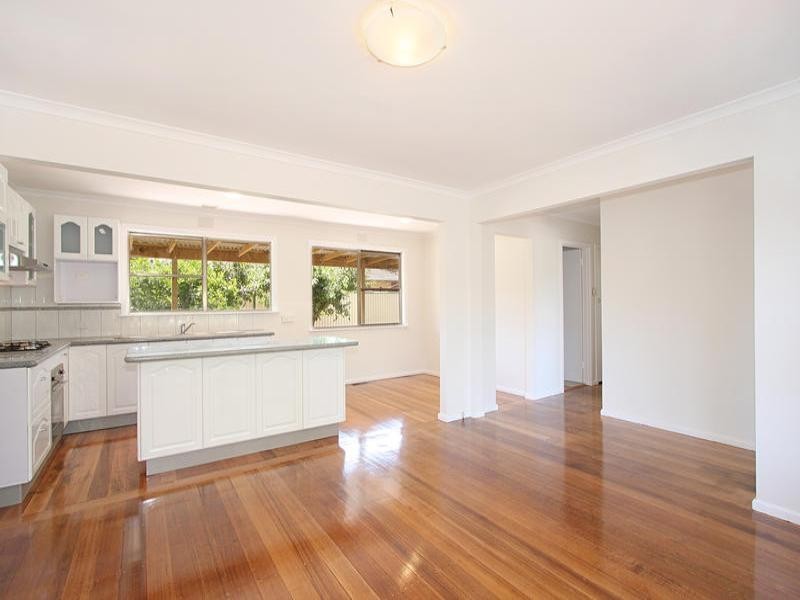 4 Mardi Court, Clayton South VIC 3169