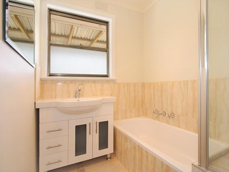 4 Mardi Court, Clayton South VIC 3169