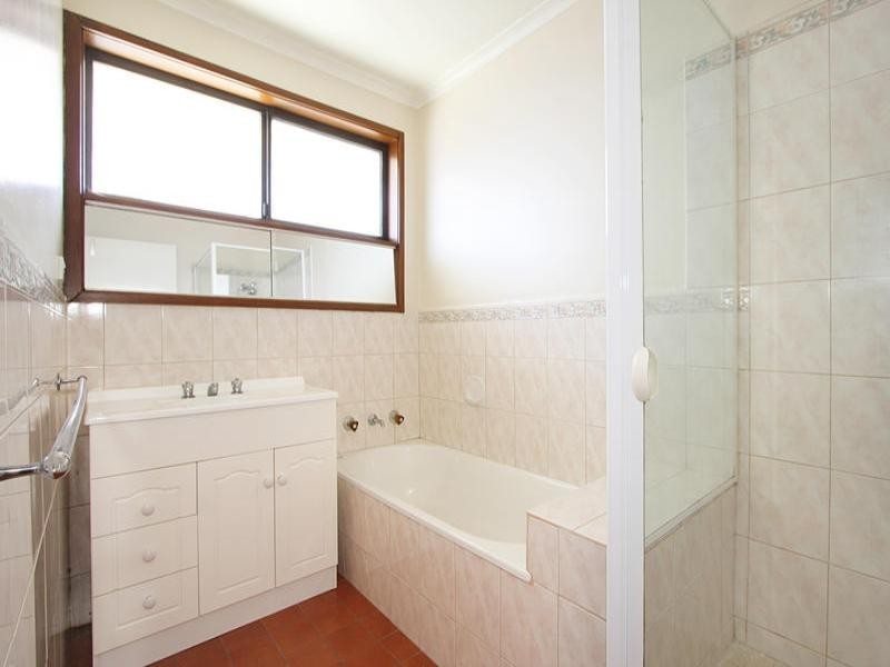 2/2023 Dandenong Road, Clayton VIC 3168