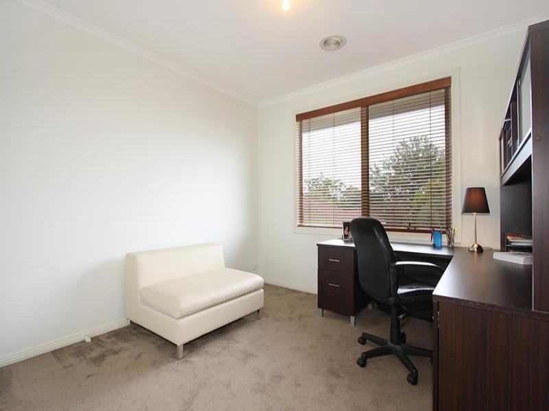 3/11 Churchill Avenue, Chadstone VIC 3148