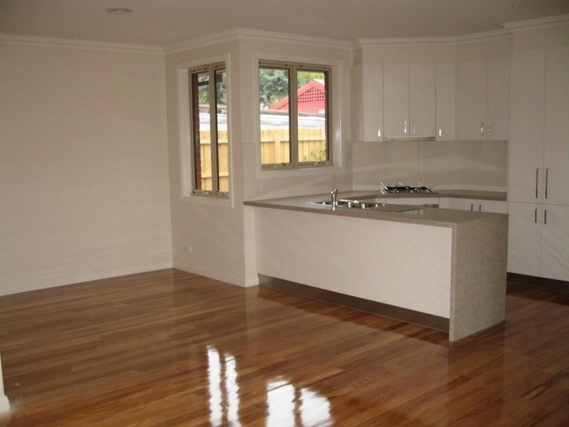 2/27 Burton Street, Chadstone VIC 3148