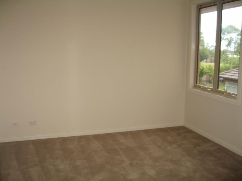 2/27 Burton Street, Chadstone VIC 3148