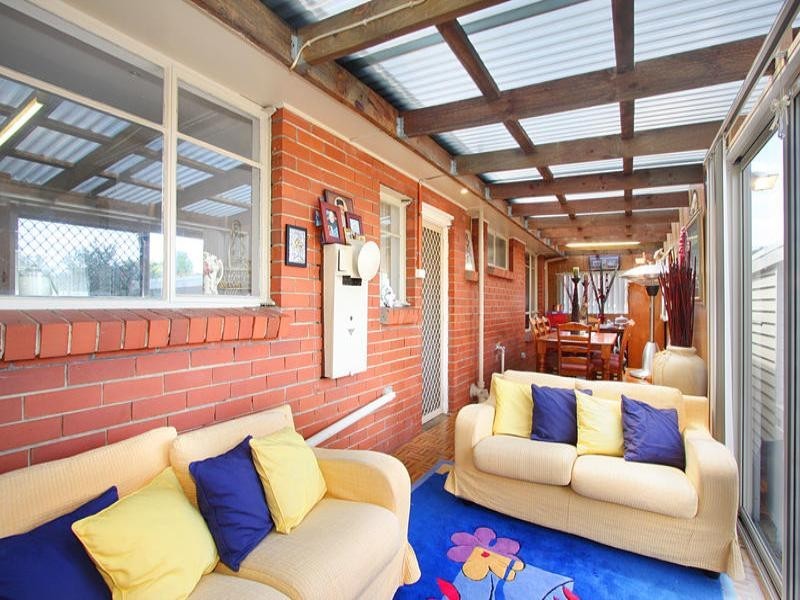 21 Kuranda Crescent, Oakleigh East VIC 3166