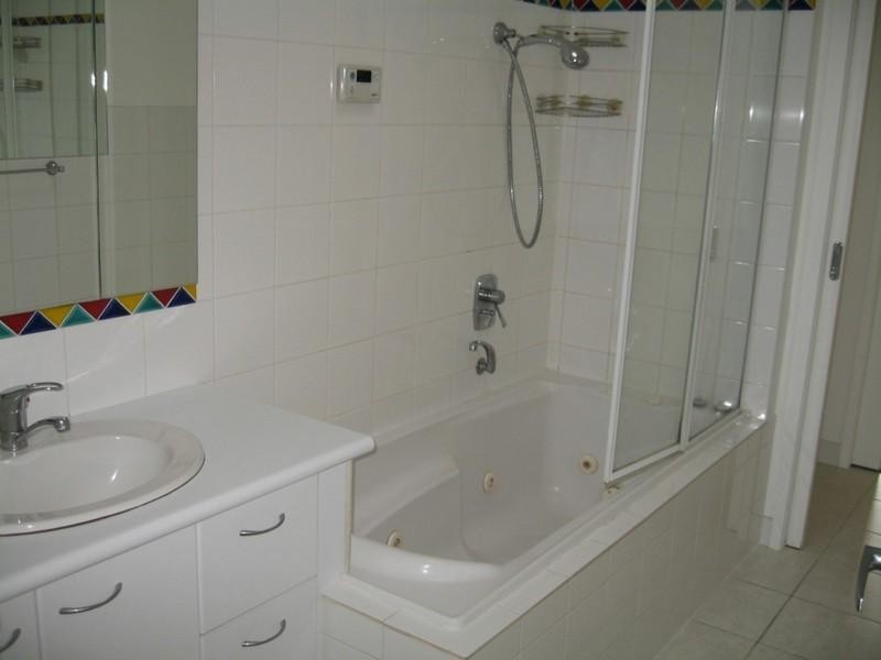 2/11 Therese Avenue, Mount Waverley VIC 3149