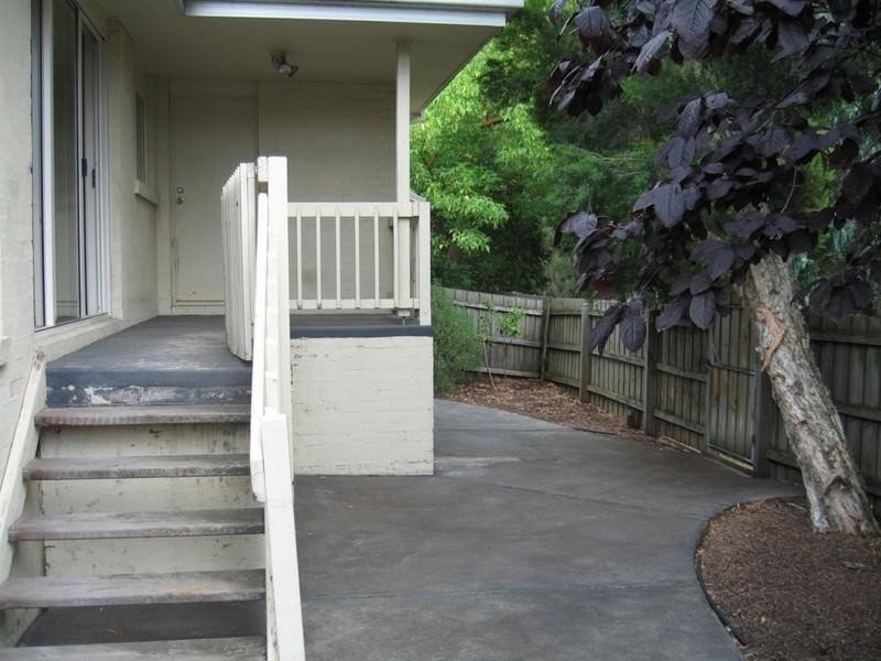 2/11 Therese Avenue, Mount Waverley VIC 3149