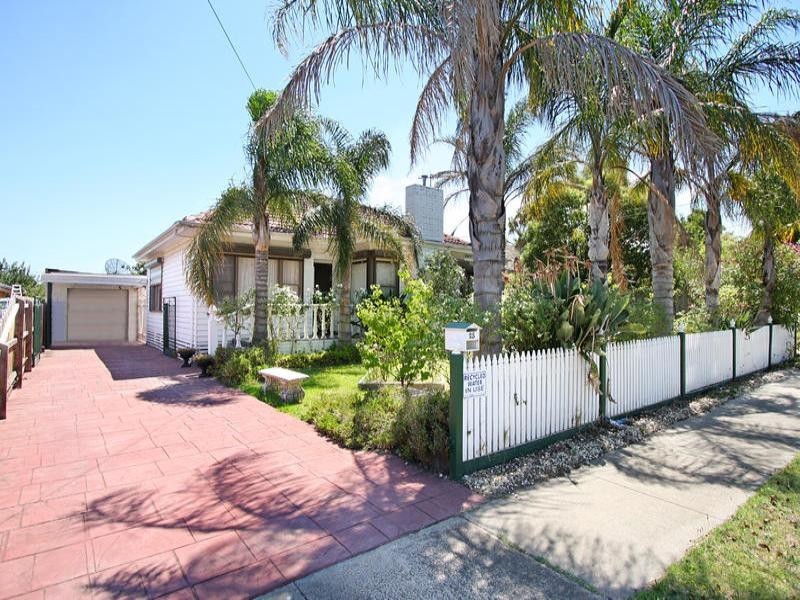 25 Cambro Road, Clayton VIC 3168