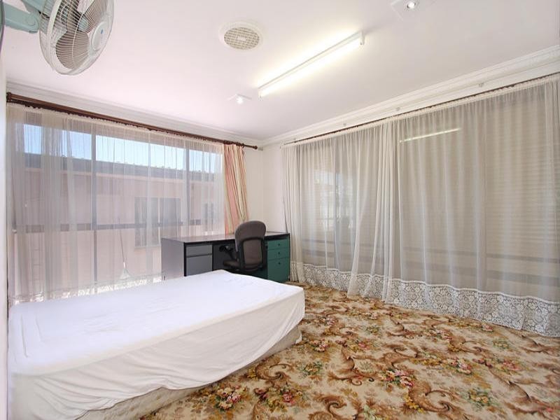 25 Cambro Road, Clayton VIC 3168