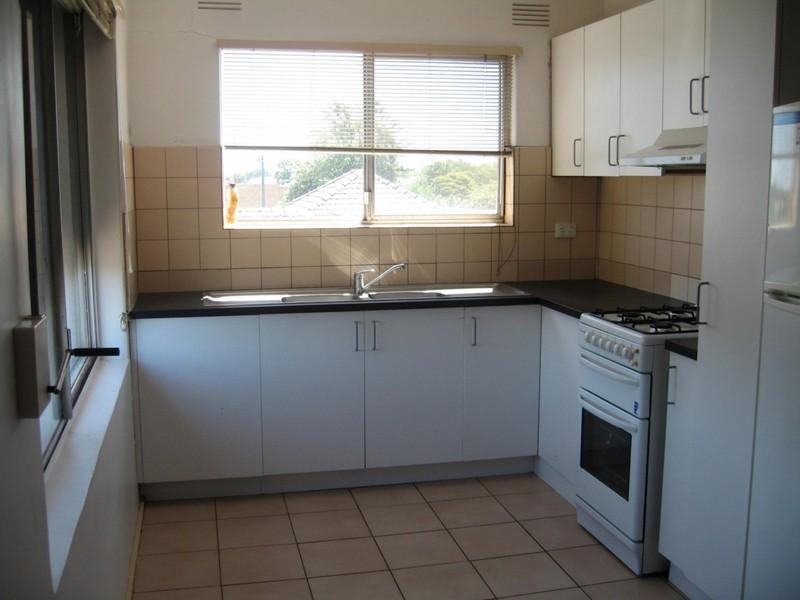 3/1927 Dandenong Road, Clayton VIC 3168