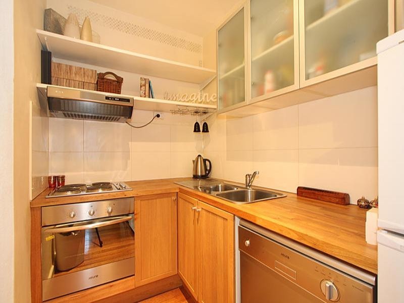 2/34 Gardenia Road, Gardenvale VIC 3185