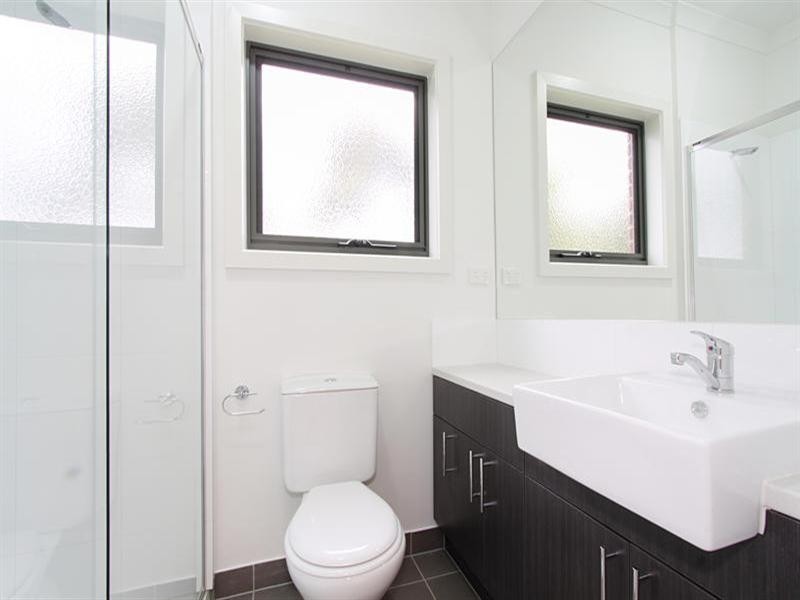 1/112 Wellington Road, Clayton VIC 3168