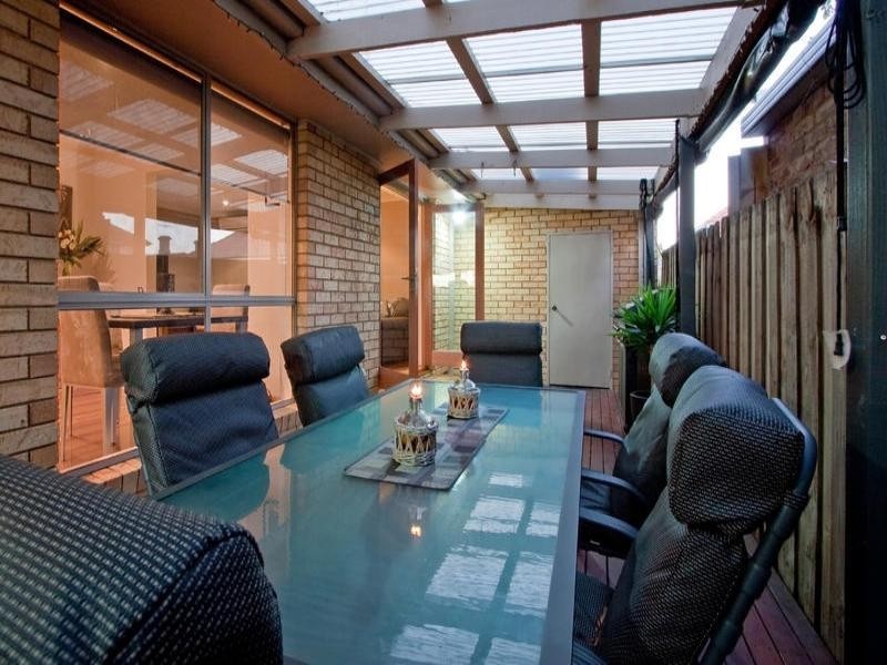 3/12 Crewe Road, Hughesdale VIC 3166