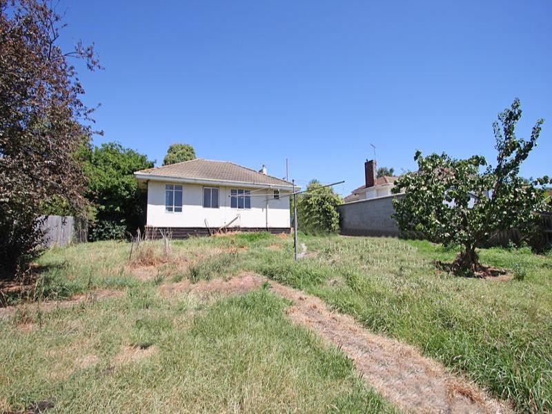 21 Waverley Road, Chadstone VIC 3148