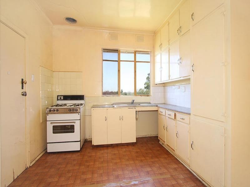 21 Waverley Road, Chadstone VIC 3148