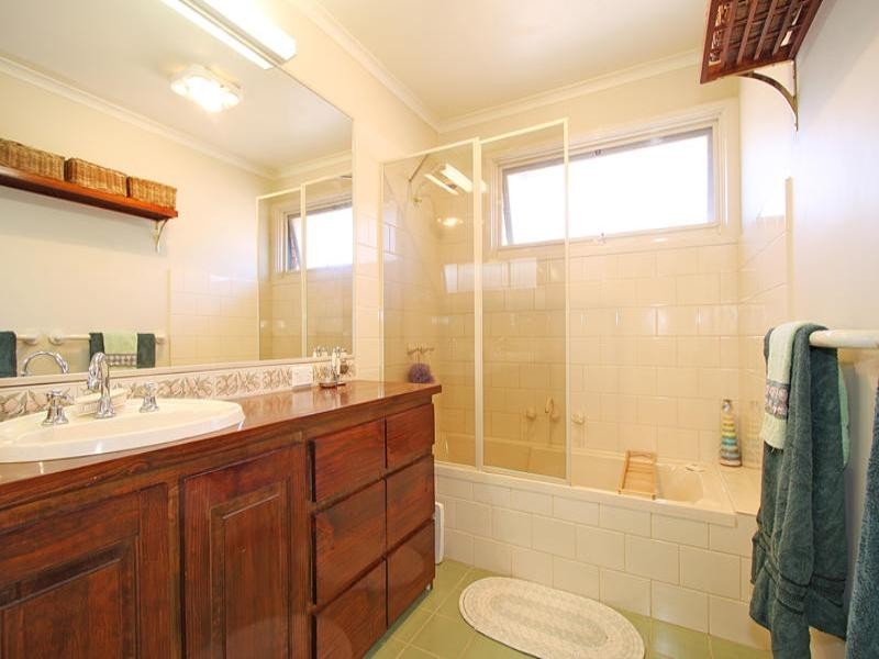 8 Melanie Court, Mount Waverley VIC 3149