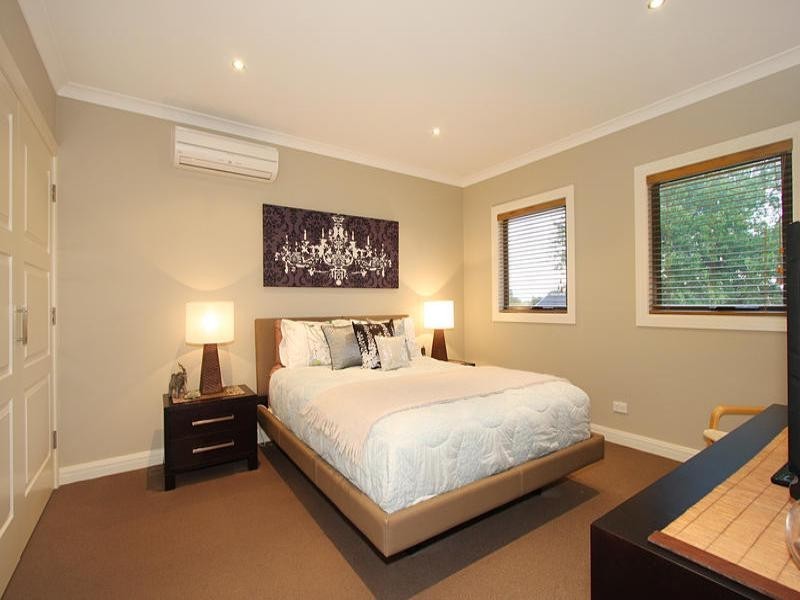 4 Gentle Street, Clayton VIC 3168