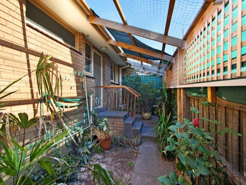 4/126 Atherton Road, Oakleigh VIC 3166