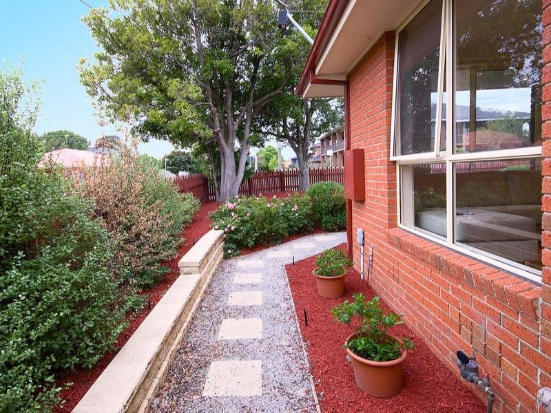 1/16 Browns Road, Clayton VIC 3168