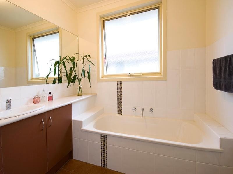 1/16 Browns Road, Clayton VIC 3168