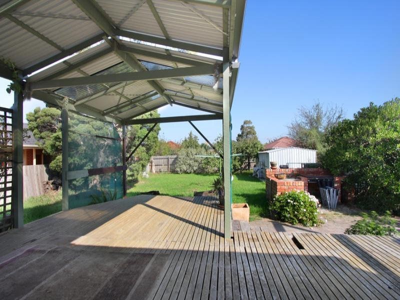24 Morton Street, Clayton VIC 3168