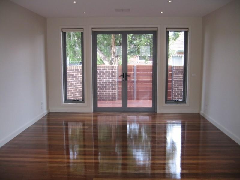 298 McKinnon Road, Mckinnon VIC 3204