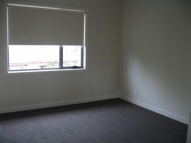 298 McKinnon Road, Mckinnon VIC 3204