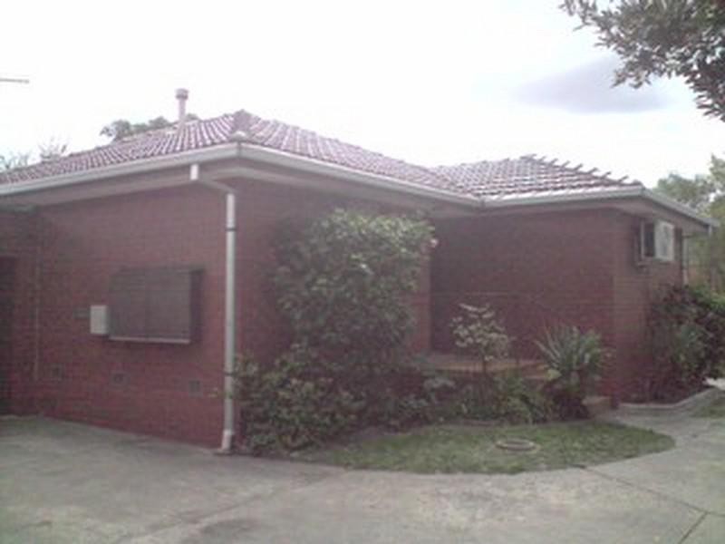 1/12 Rugby Road, Hughesdale VIC 3166