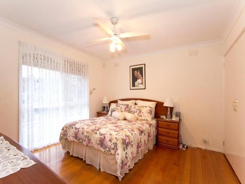 4a Mount Batten Court, Oakleigh East VIC 3166