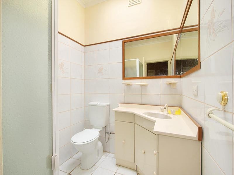 24 Dennis Street, Clayton VIC 3168