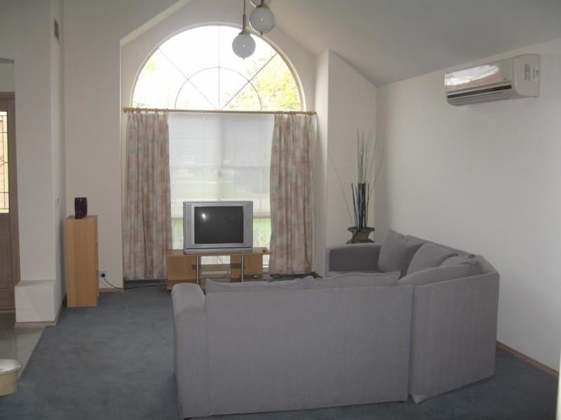 1 DameMary Gilmore Place, Oakleigh East VIC 3166