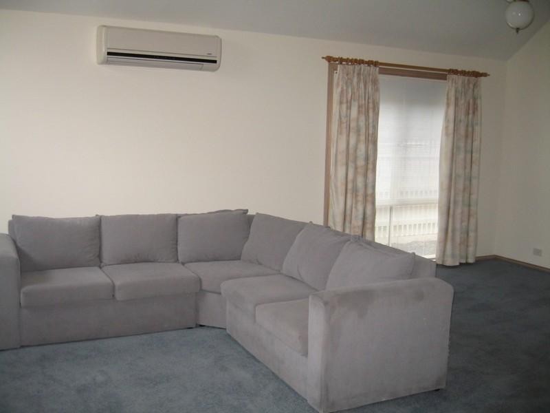 1 DameMary Gilmore Place, Oakleigh East VIC 3166