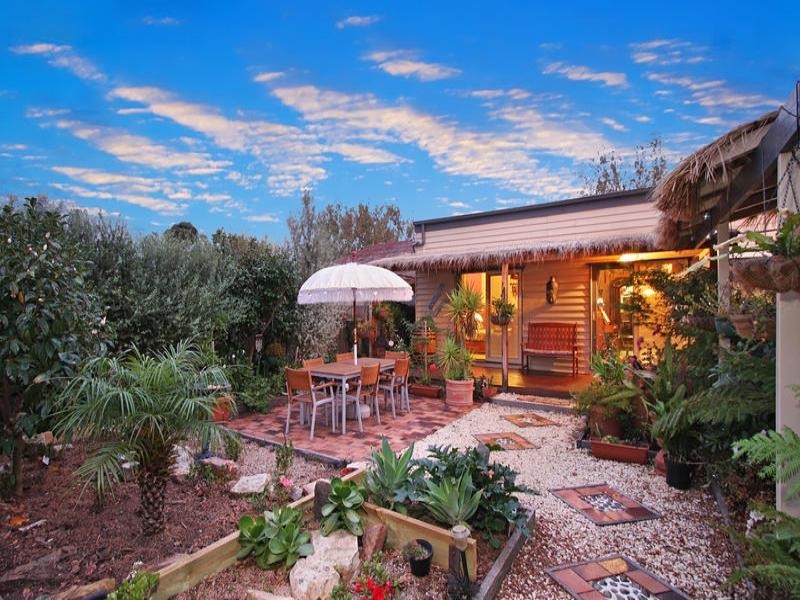 9 Ellendale Street, Hughesdale VIC 3166