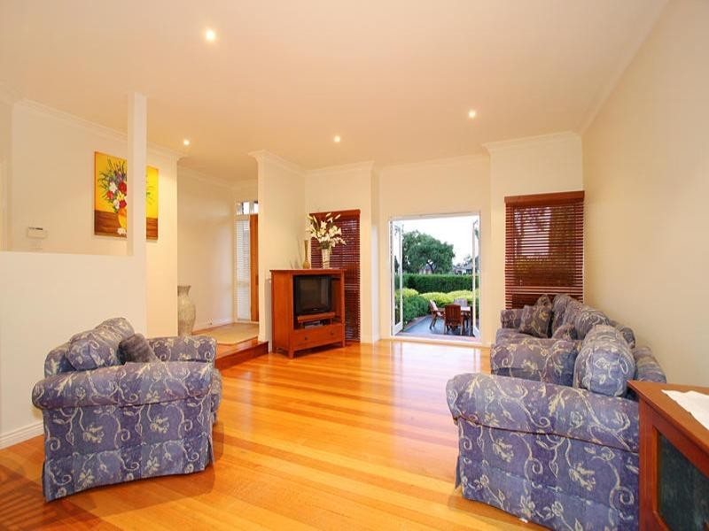 41 Carinish Road, Clayton VIC 3168