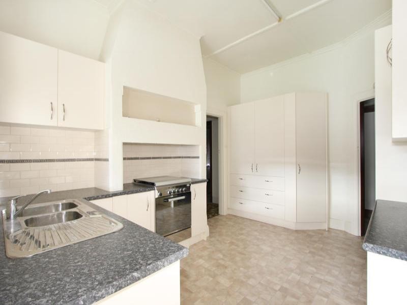 5 Whitmuir Road, Bentleigh VIC 3204