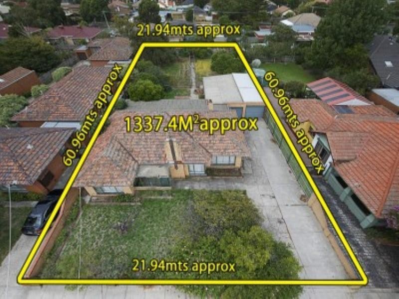 34 Golflinks Avenue, Oakleigh VIC 3166