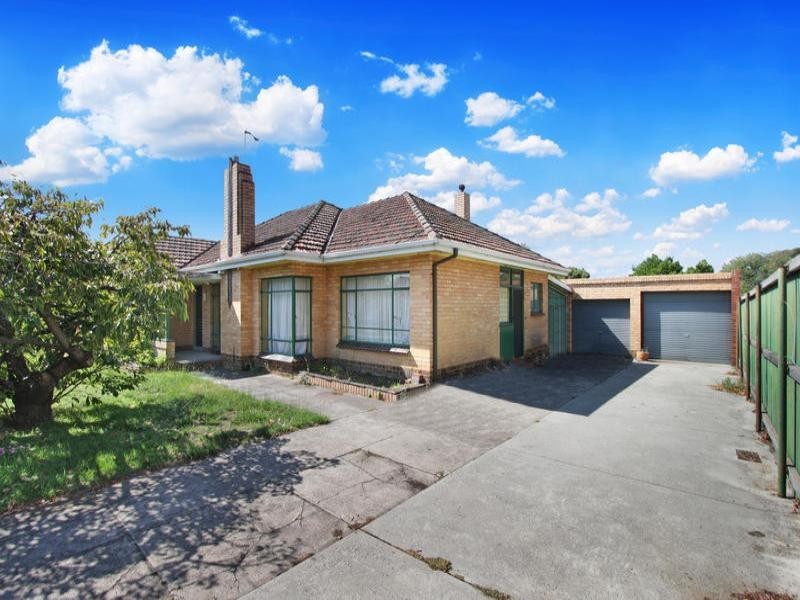 34 Golflinks Avenue, Oakleigh VIC 3166