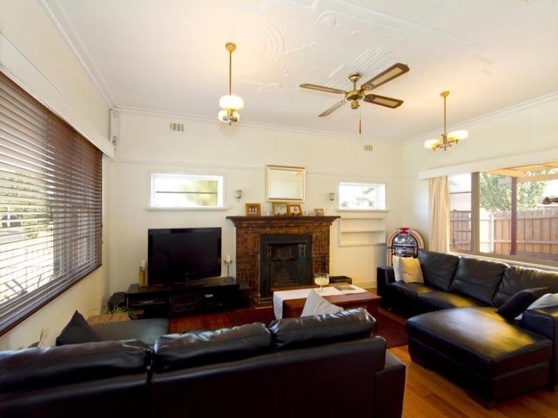 15 Prince Charles Street, Clayton VIC 3168