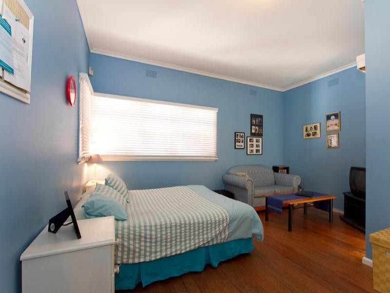 15 Prince Charles Street, Clayton VIC 3168