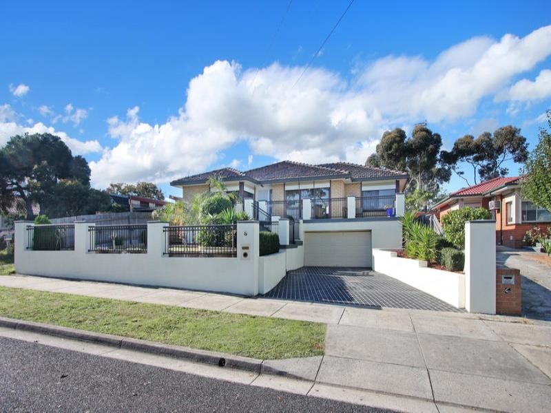 8 Yongala Court, Clayton South VIC 3169