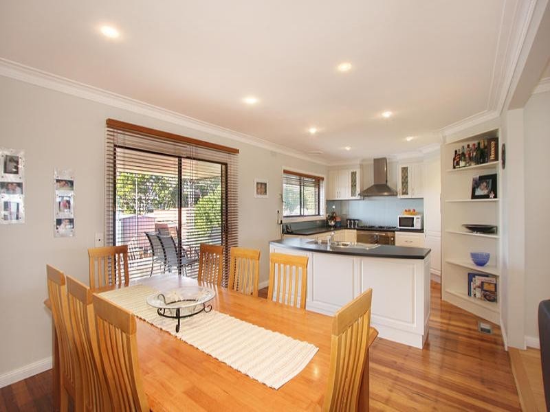 8 Yongala Court, Clayton South VIC 3169