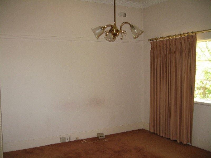 11 Mckinnon Road, Mckinnon VIC 3204