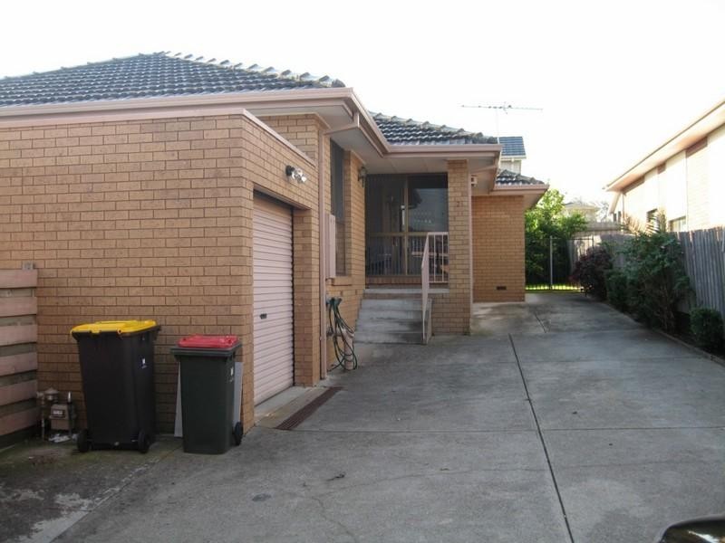 2/1863 Dandenong Road, Oakleigh East VIC 3166