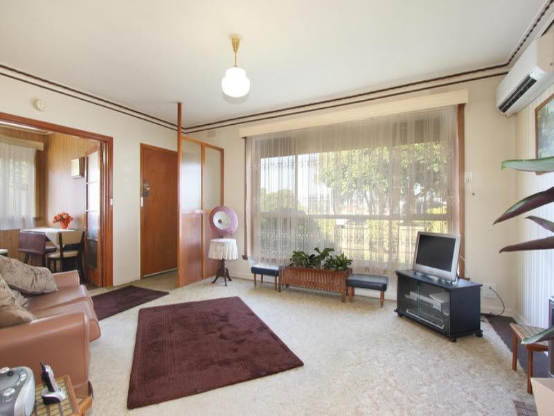 15 Marie Avenue, Springvale VIC 3171