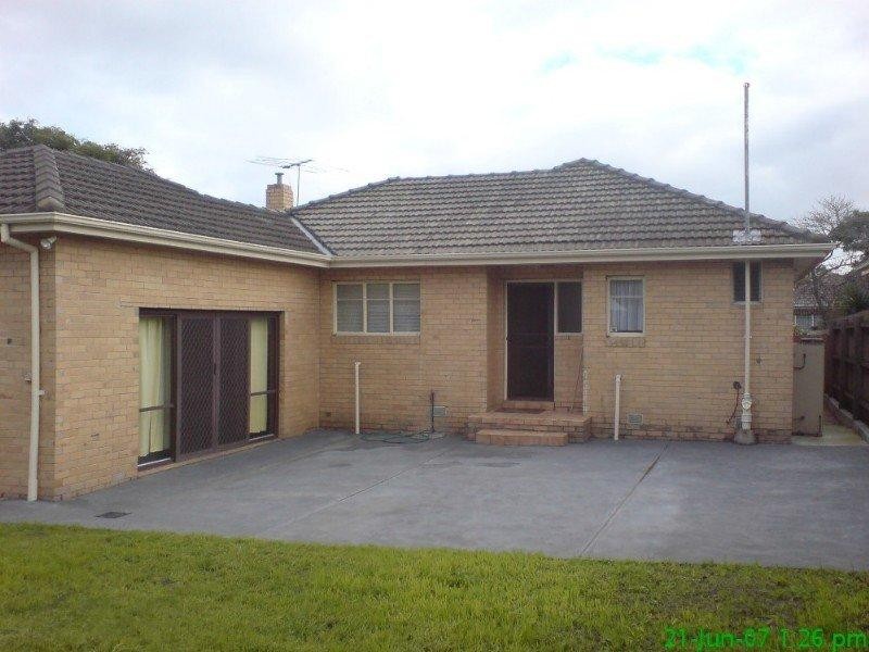 18 Abercrombie Street, Oakleigh South VIC 3167