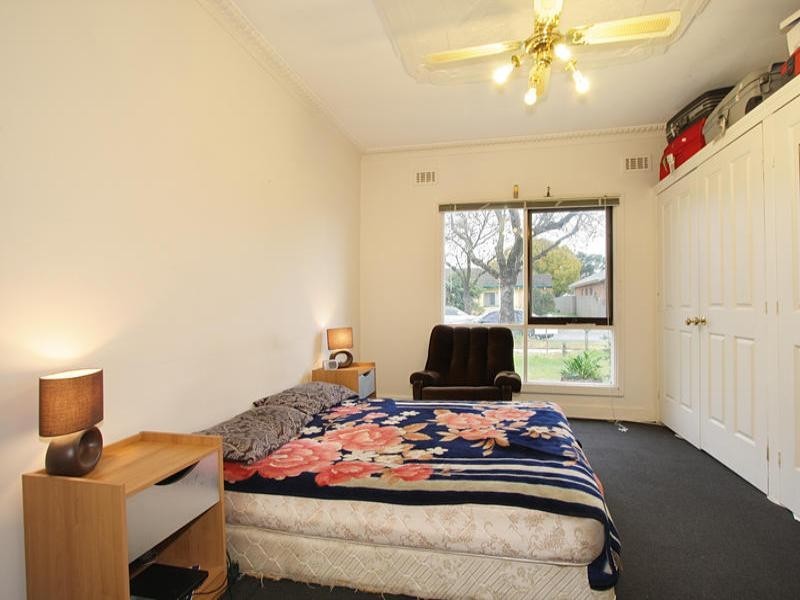 10 Wallace Avenue, Oakleigh South VIC 3167