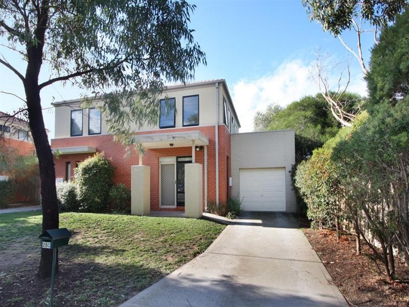 25c Browns Road, Clayton VIC 3168
