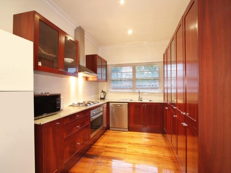 13 Watsonia Street, Oakleigh VIC 3166